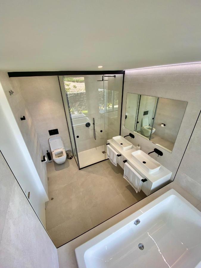 Rocavista - Villa With Heated Rooftop Pool And Amazing Ocean View Costa Adeje  Esterno foto